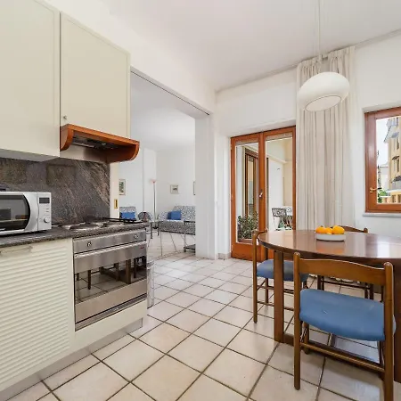 Marea - De Vivo Realty Sorrento